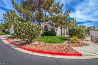 Photo #4: 2498673 Listing