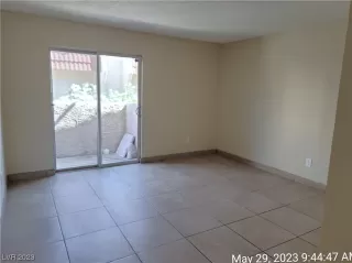 Photo #6: 2498678 Listing 