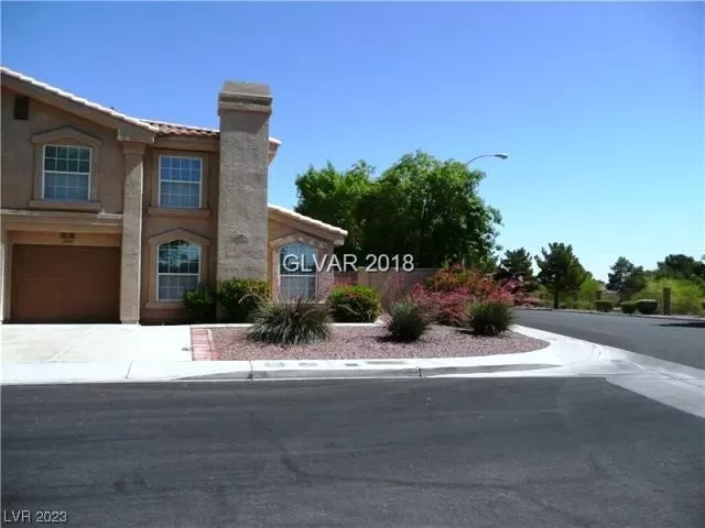 MLS: 2498681 Condo For Sale