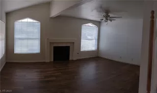 Photo #3: 2498681 Listing 