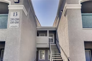 Photo #1: 2498751 Listing