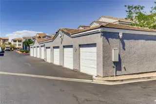 Photo #2: 2498751 Listing