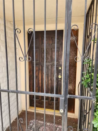 Photo #3: 2498752 Listing 