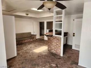 Photo #4: 2498752 Listing 