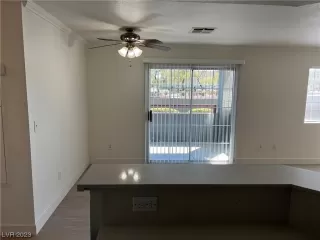 Photo #4: 2498757 Listing 