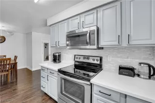 Photo #4: 2498760 Listing 