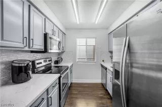 Photo #6: 2498760 Listing 