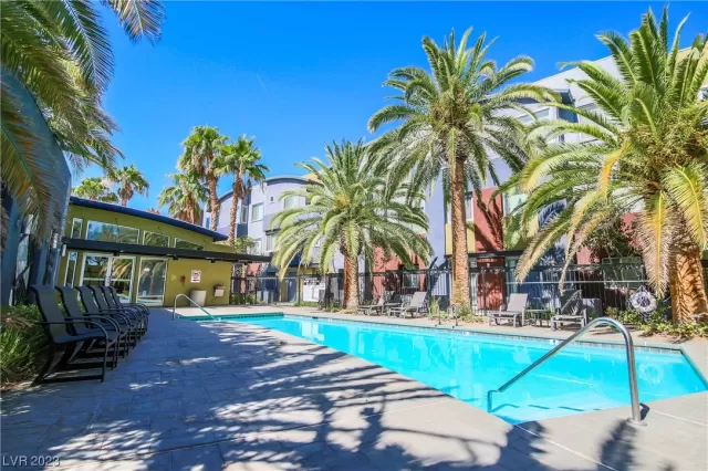 MLS: 2498785 Condo For Sale