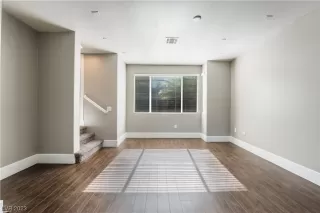 Photo #3: 2498785 Listing 