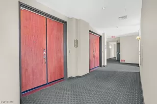 Photo #1: 2498800 Listing 