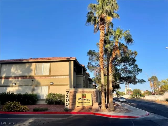 MLS: 2498839 Condo For Sale