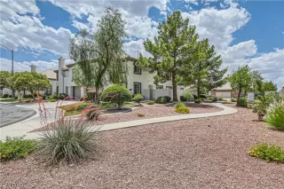 Photo #3: 2498906 Listing 