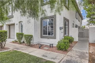 Photo #4: 2498906 Listing 