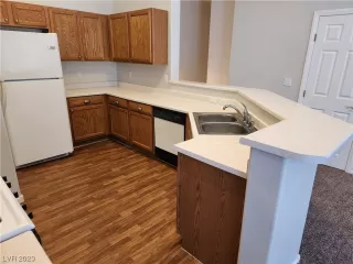 Photo #3: 2498918 Listing 