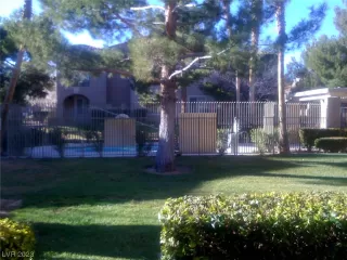 Photo #3: 2498920 Listing