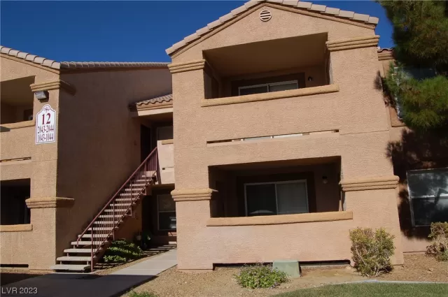 MLS: 2498922 Condo For Sale