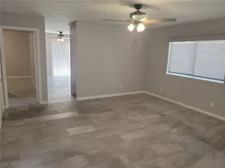 Photo #4: 2498923 Listing 