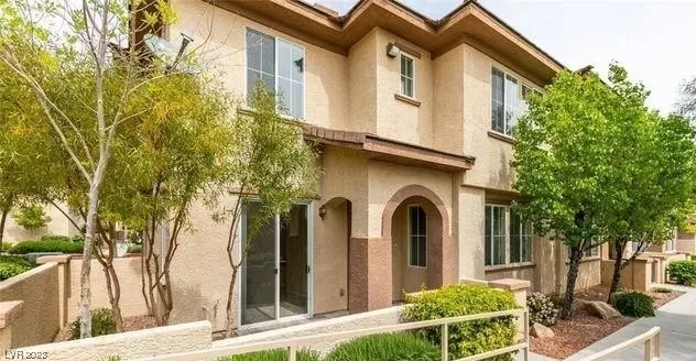 MLS: 2498925 Condo For Sale