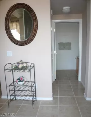 Photo #2: 2498925 Listing