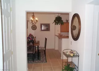 Photo #4: 2498925 Listing