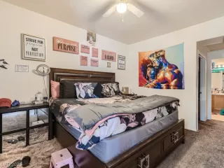 Photo #4: 2498945 Listing