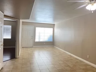 Photo #4: 2498949 Listing 