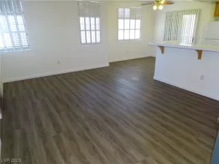 Photo #5: 2498997 Listing 