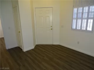 Photo #6: 2498997 Listing 