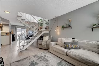 Photo #2: 2499043 Listing