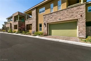 Photo #1: 2499046 Listing