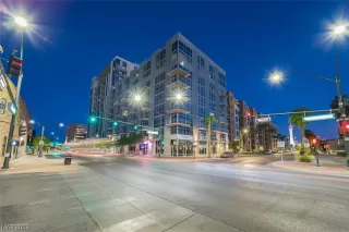 Photo #2: 2499074 Listing