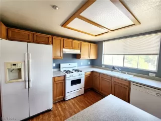 Photo #3: 2499078 Listing 