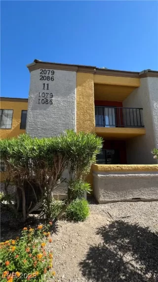 Photo #3: 2499098 Listing