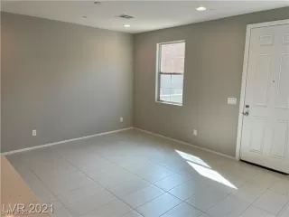 Photo #6: 2499104 Listing 