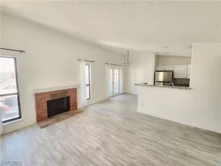 Photo #1: 2499115 Listing 