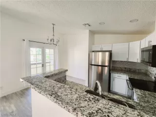 Photo #3: 2499115 Listing 