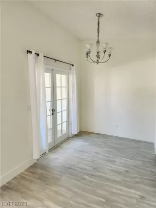 Photo #4: 2499115 Listing 