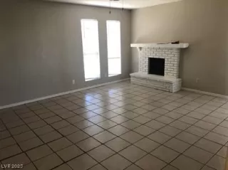 Photo #6: 2499117 Listing 