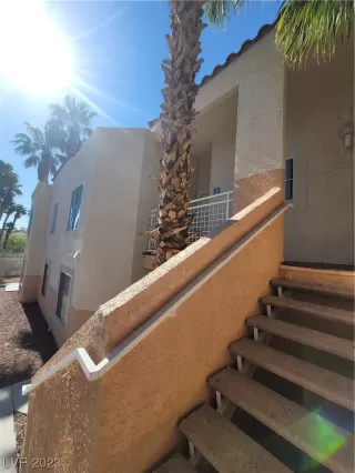 Photo #3: 2499138 Listing 