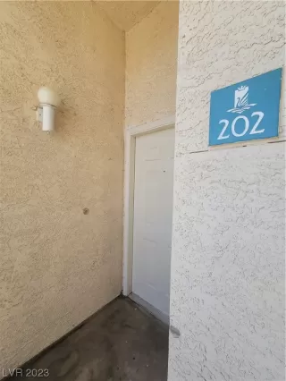 Photo #5: 2499138 Listing 