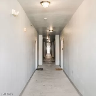 Photo #3: 2499170 Listing