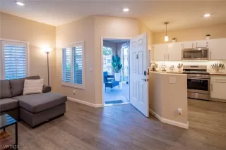 Photo #3: 2499193 Listing 