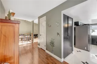 Photo #4: 2499208 Listing