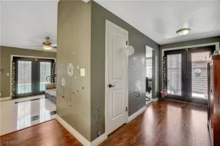 Photo #5: 2499208 Listing