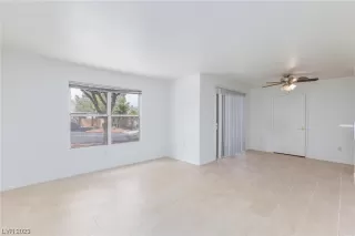 Photo #5: 2499226 Listing