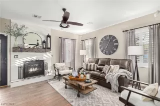 Photo #5: 2499243 Listing 