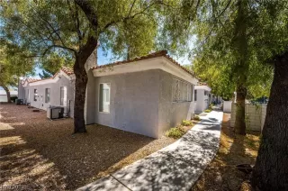 Photo #1: 2499279 Listing