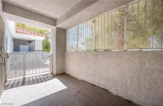 Photo #3: 2499279 Listing