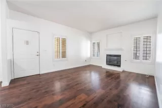 Photo #6: 2499279 Listing