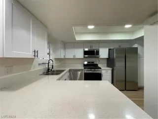 Photo #3: 2499287 Listing 